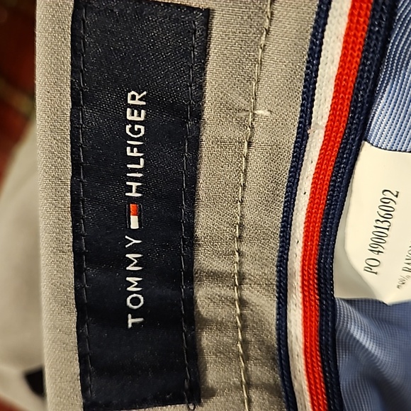 NWT Men's Modern-Fit TH Flex Stretch Solid Performance Pants 40x32 - Picture 5 of 6